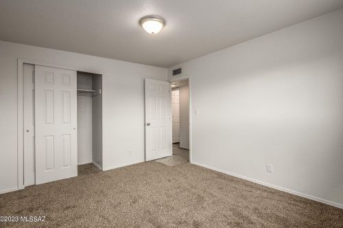 8189 20th St, Tucson AZ  85710-5960 exterior