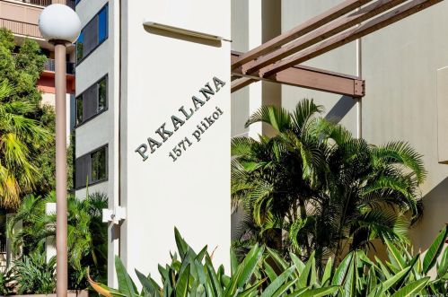 1571 Piikoi St, Honolulu HI  96822-4085 exterior