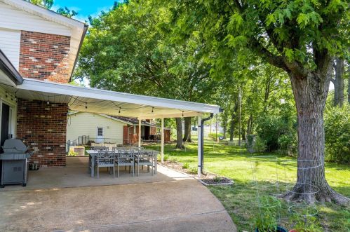 5023 Flamewood Dr, Saint Louis MO 63129-2527 exterior