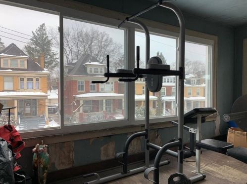 857 Hutchinson Ave, Pittsburgh PA 15218-1433 exterior