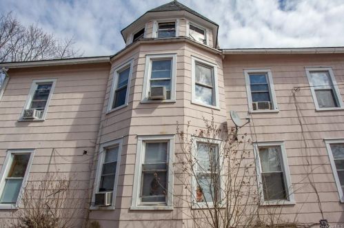 912 Orch St, Peekskill NY 10566-2728 exterior