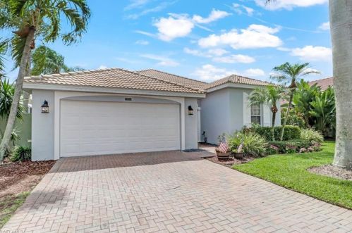 1106 Jardin Dr, Naples, FL 34104-6615