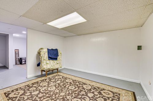 149 Vineyard Rd, Edison NJ 08817-4784 exterior