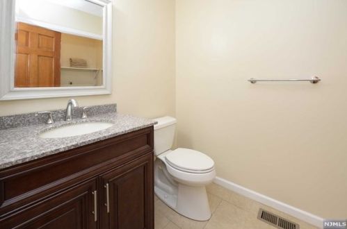 36 Pasadena Pl, Paterson NJ 07506-3329 exterior