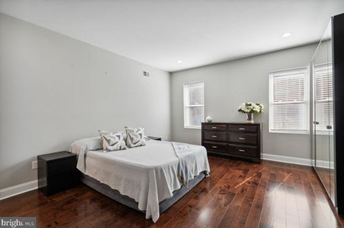 1304 18 St, Philadelphia PA 19140-1015 exterior