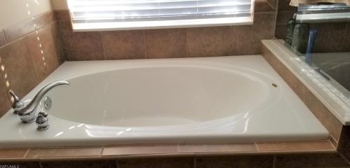 8302 Valiant Dr, Naples FL 34104-6675 exterior