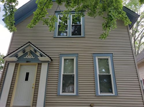 1120 Jefferson St, Meskegon, MI 49440-1448