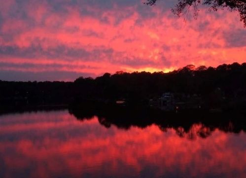 955 Lake Dr, Lithonia GA  30039-5747 exterior