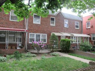 633 57th St, Brooklyn NY  11204-1944 exterior