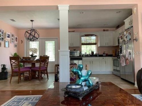 2801 Manhattan Ave, Tampa FL  33629-6626 exterior