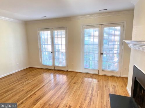 688 Columbus St, Alexandria VA  22314-1849 exterior