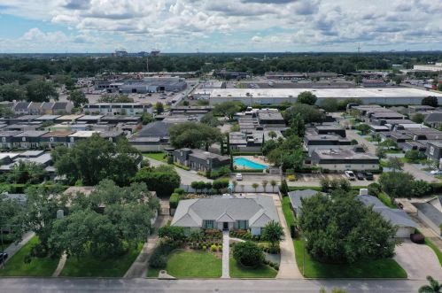 2100 Alameda St, Orlando FL 32804-6903 exterior