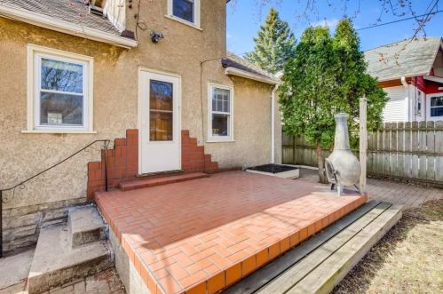 1221 Jefferson Ave, Saint Paul MN 55105-2838 exterior