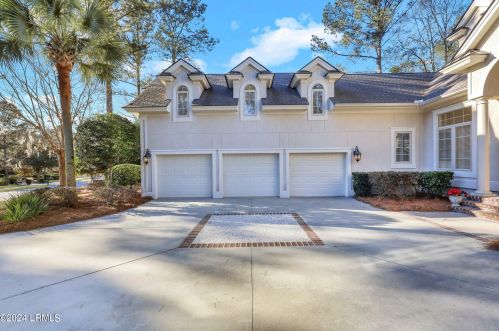 84 Hampton Hall Blvd, Bluffton SC 29910-7824 exterior