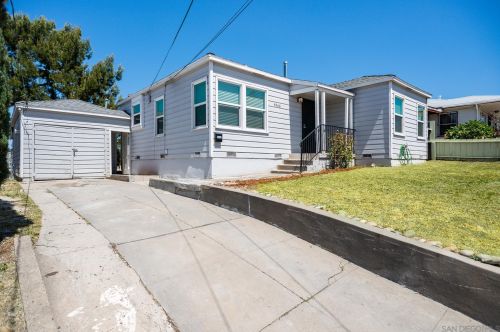 5966 Linnet St, San Diego, CA 92114-4121