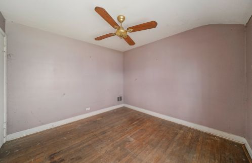 9619 Euclid Ave, Chicago IL 60617-4727 exterior