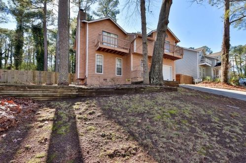 3849 Valley Brook Rd, Lithonia, GA 30039-4220