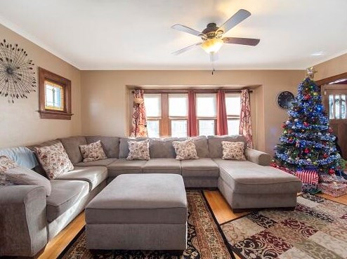 7838 Center St, Milwaukee, WI 53222-4921