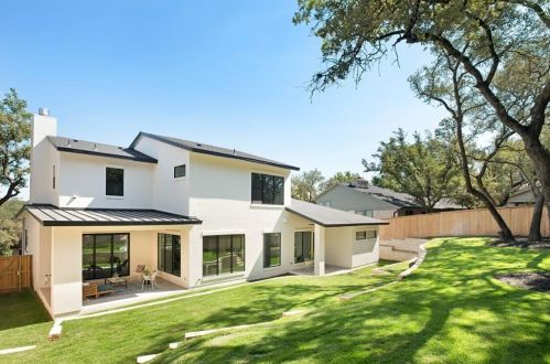 8512 Appalachian Dr, Austin TX 78759-7930 exterior