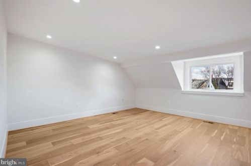 3912 New Hampshire Ave, Washington DC  20011-7917 exterior