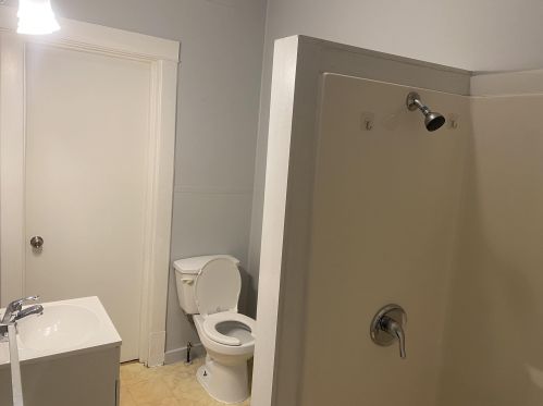 1044 Kenneth St, Meskegon MI  49442-3929 exterior