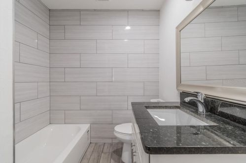 4722 Bay Ave, Tampa FL 33616-1070 exterior