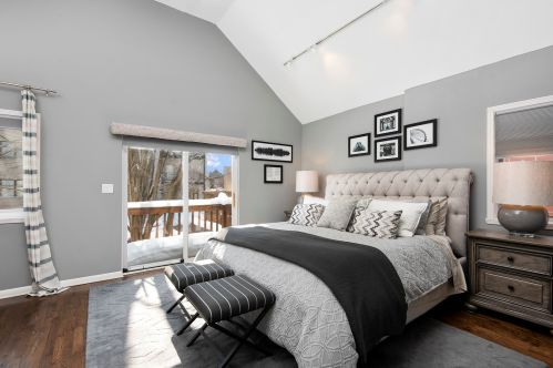 2223 Mclean Ave, Chicago IL 60647-4451 exterior