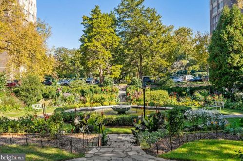 4000 Cathedral Ave, Washington DC 20008-1504 exterior