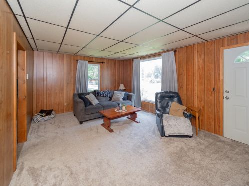 2263 Leigh Ave, Kalamazoo MI 49048-1140 exterior