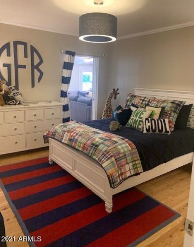 8332 10th Ave, Phoenix AZ  85021-5511 exterior