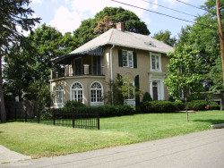 39 Bemis St, Newton, MA 02460-1102