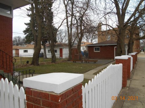 7659 Indiana Ave, Chicago IL 60619-2330 exterior