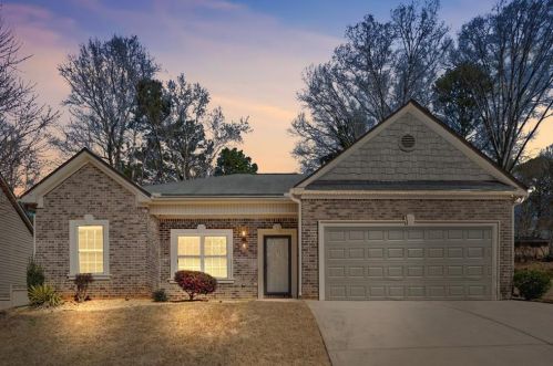 3838 Addison Glen Way, Lithonia GA 30038-3772 exterior