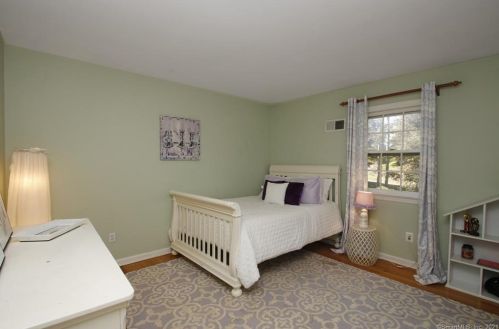 23 Cardinal Ln, Wilton CT 06897 exterior