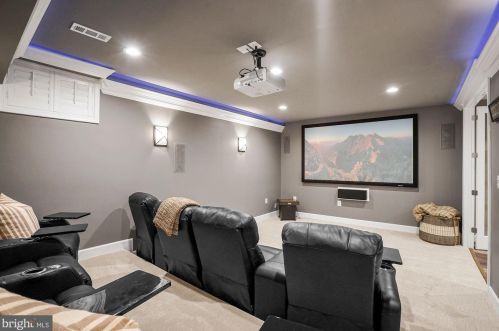 624 Live Oak Dr, Mc Lean VA 22101-1563 exterior