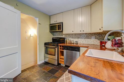 6806 Belford Dr, Silver Spring MD 20912-4841 exterior