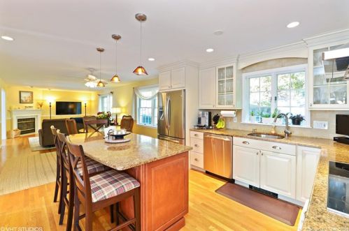 42 Ritch Ave, Greenwich CT 06830-6221 exterior