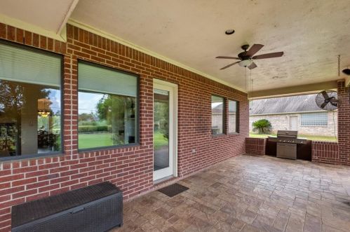 4715 Wentworth Dr, Fulshear TX 77441-4227 exterior