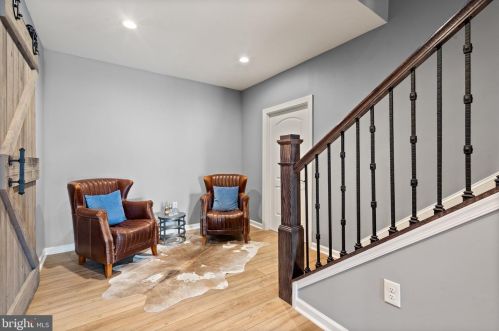 23073 Creighton Farms Dr, Leesburg VA 20175-6491 exterior