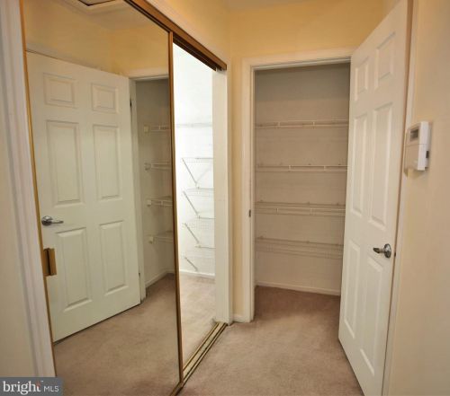 5 Aldgate Ct, Princeton NJ exterior