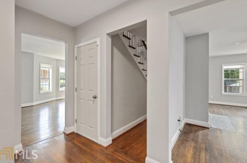 54 Chappell Rd, Atlanta GA  30314-2579 exterior