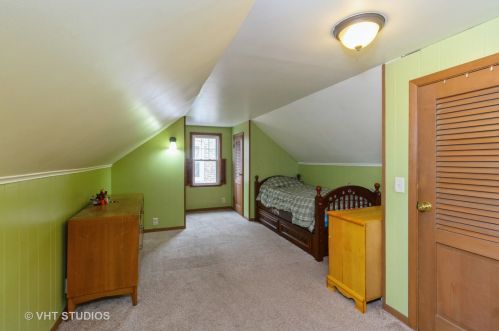 10500 Kedzie Ave, Chicago IL 60659-1309 exterior