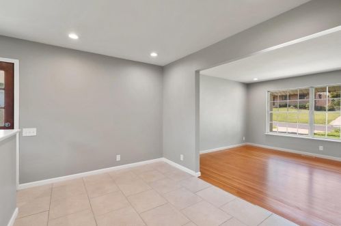 3919 Southern Aire Dr, Saint Louis MO 63125-4440 exterior