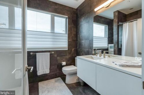 1112 17 St, Philadelphia PA 19146-4717 exterior