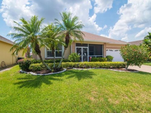 529 Cortina Ln, Fort Pierce, FL 34986-1743