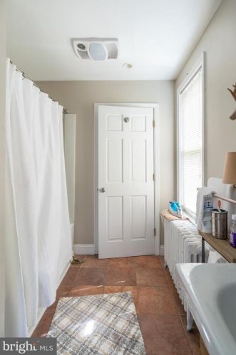 126 Fowler Ave, Tavistock NJ 08033-1336 exterior