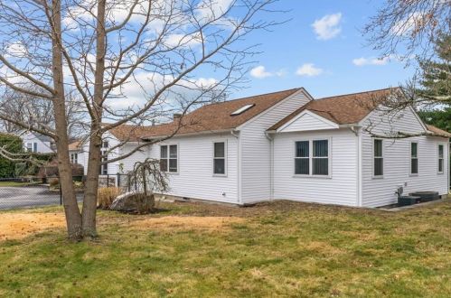 142 Lexington Ave, Providence RI 02904-4413 exterior