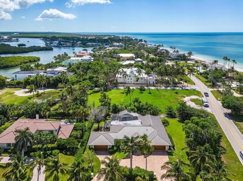 230 Champney Bay Ct, Naples FL 34102-7952 exterior