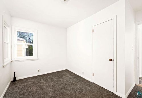 4825 Oakley St, Duluth MN 55804-1235 exterior