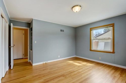 3160 Menomonee Riv Pkwy, Milwaukee WI 53222-3371 exterior